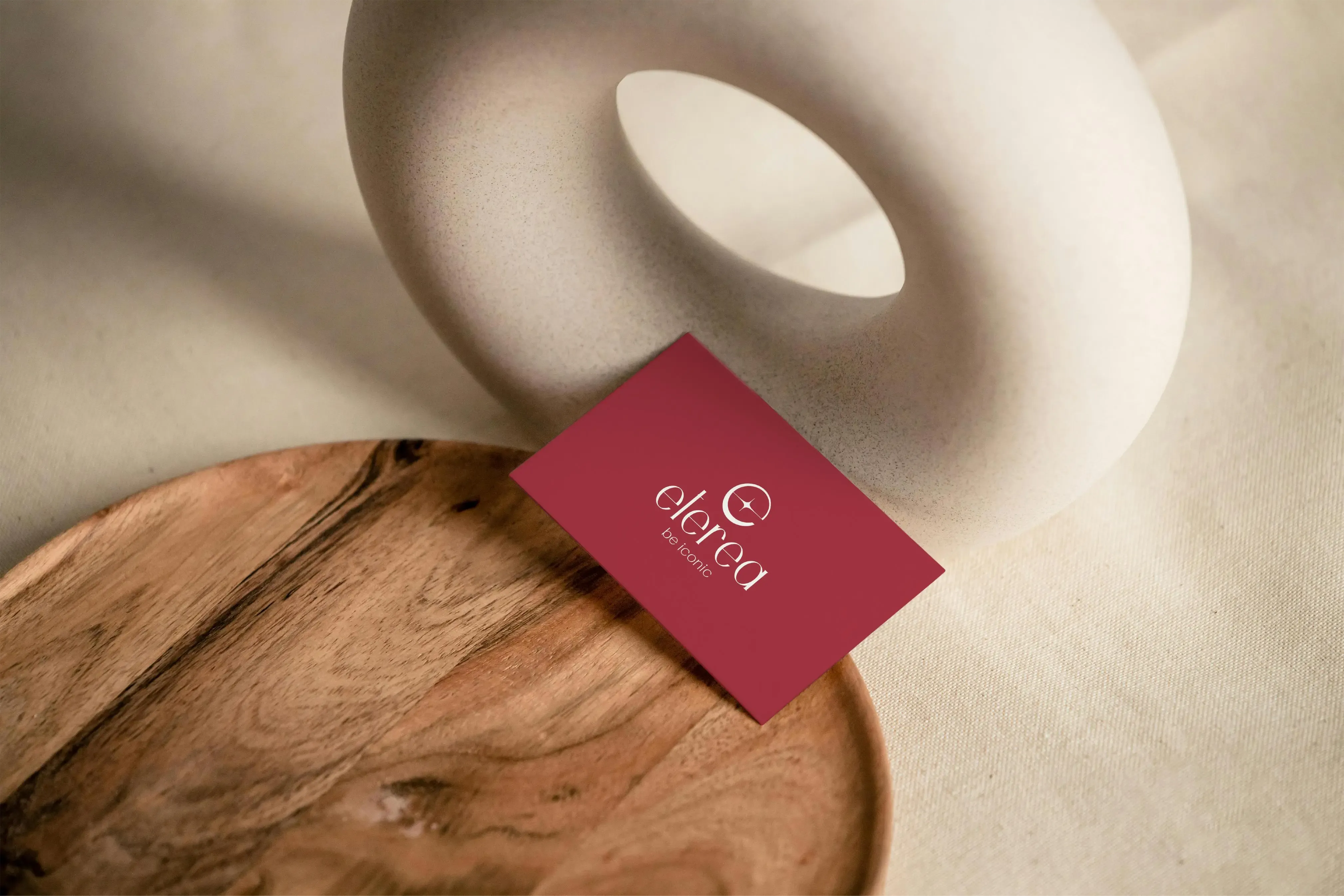 Bancone con logo di Eterea Bergamo